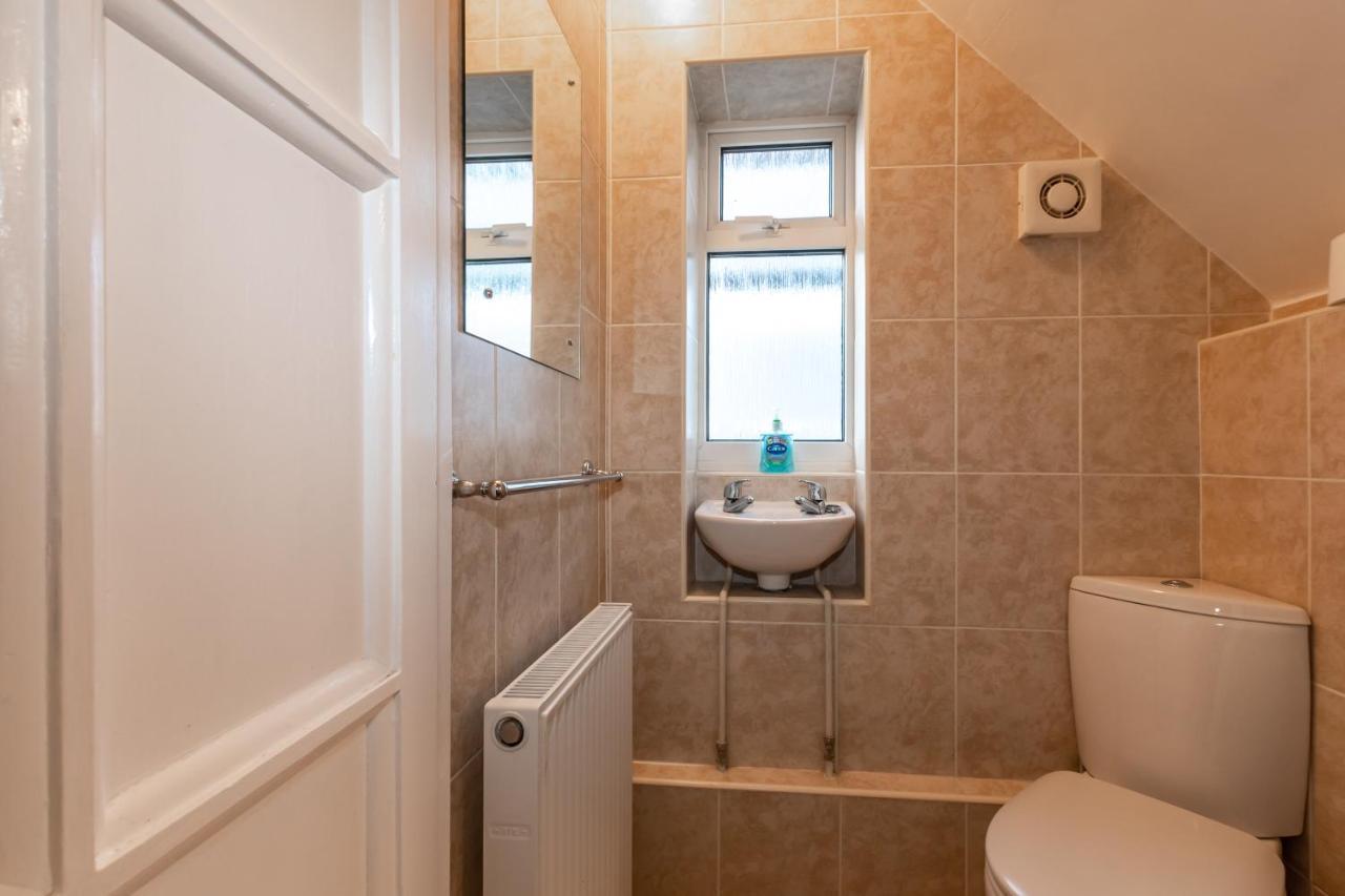 Cheerful 3-Bedroom Douglas House With Patio Southampton Exterior foto