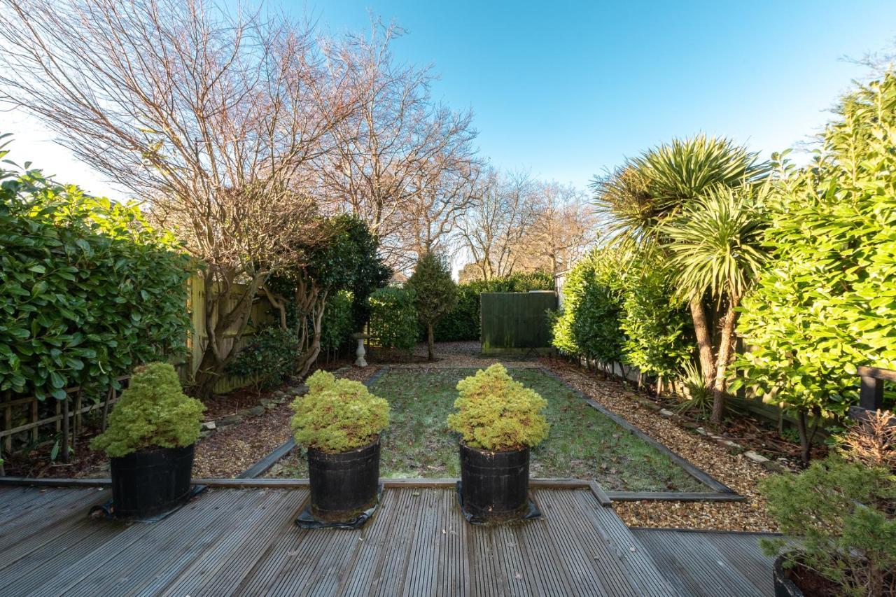 Cheerful 3-Bedroom Douglas House With Patio Southampton Exterior foto